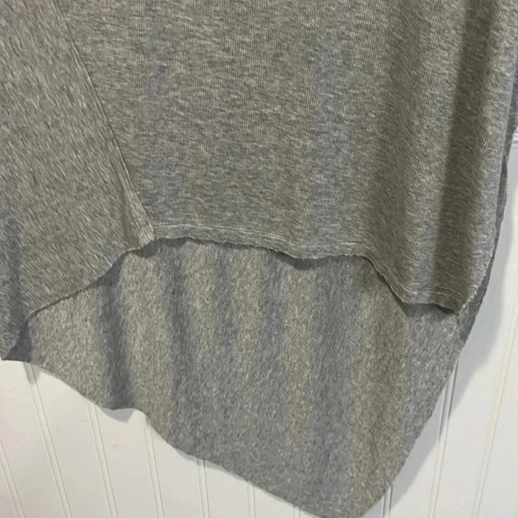 Free People We The Free Grapevine Light Gray Tunic style top in XS - Picture 7 of 13